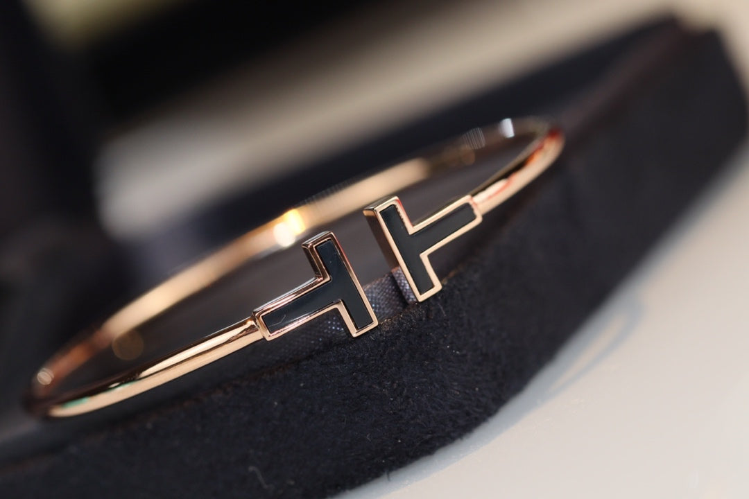 TIFFANY T BRACELET 1.8MM ONYX PINK GOLD