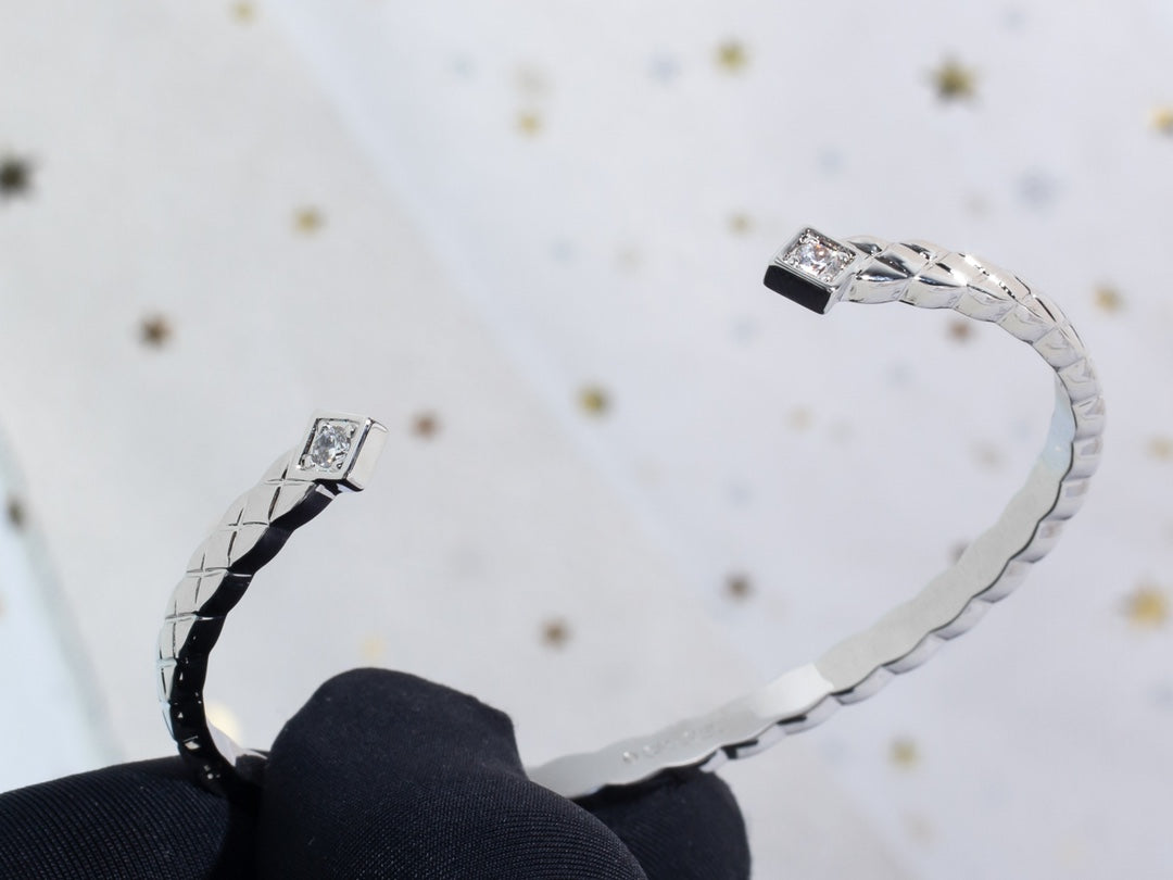 Chanel Crush Bracelet Open Cuff 2 Diamond