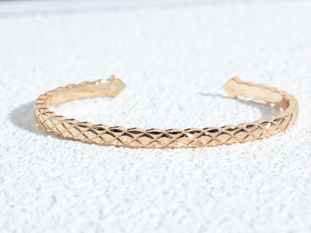Chanel Crush Bracelet Open Cuff 2 Diamond