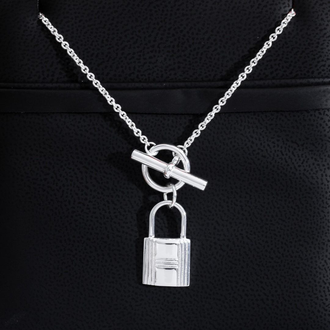 HERMES KELLY PEDANT SILVER