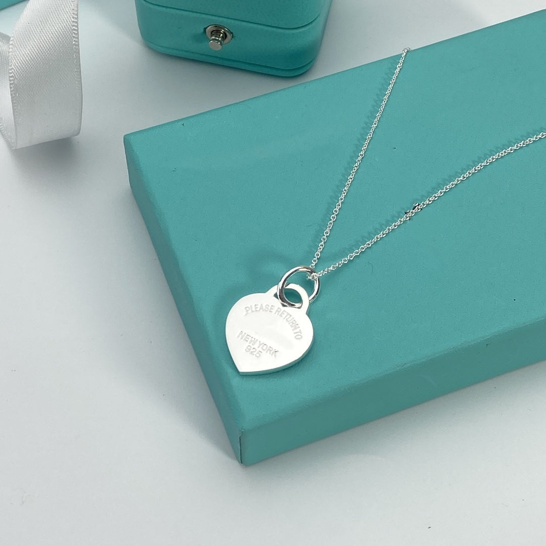TIFFANY HEART PEDANT SILVER NECKLACE