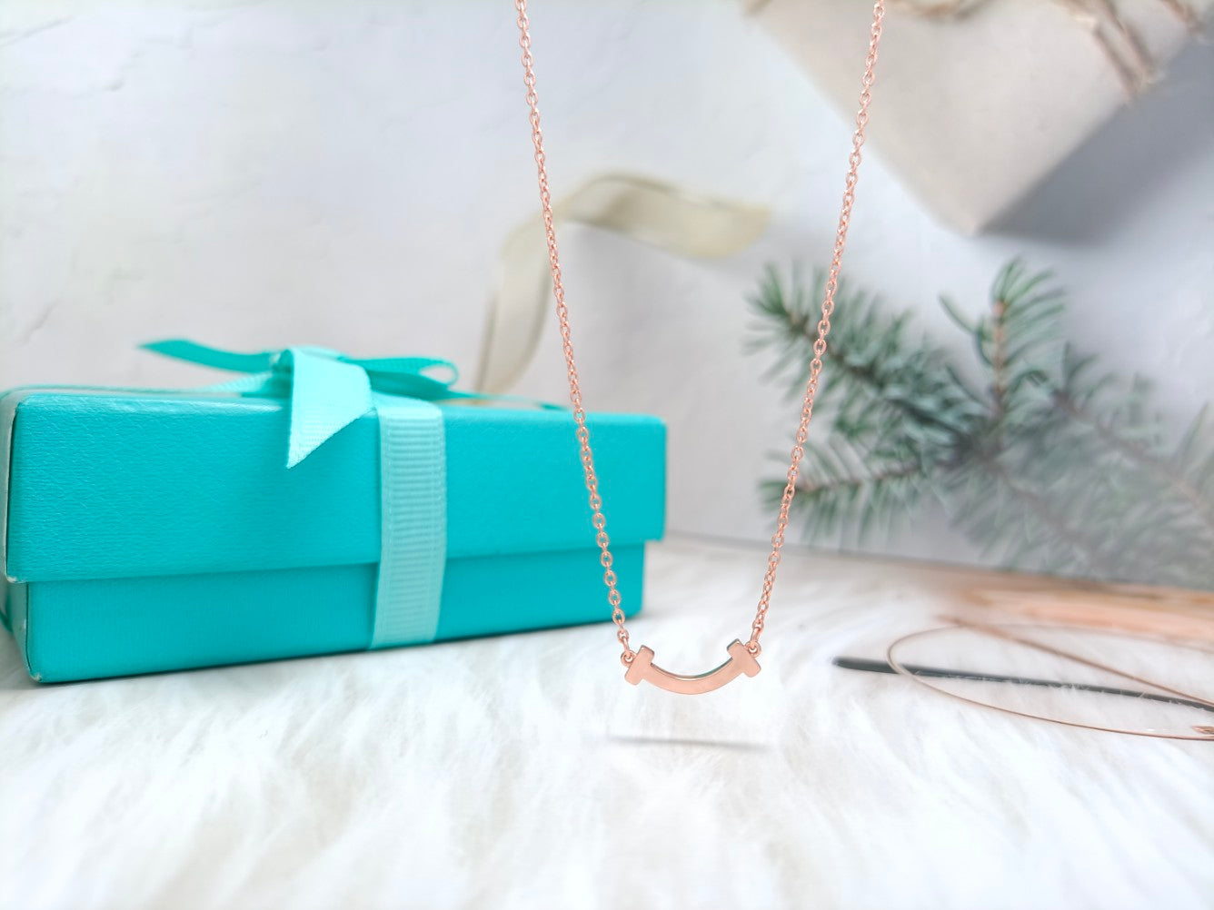 TIFFANY MINI SMILE PEDANT NECKLACE
