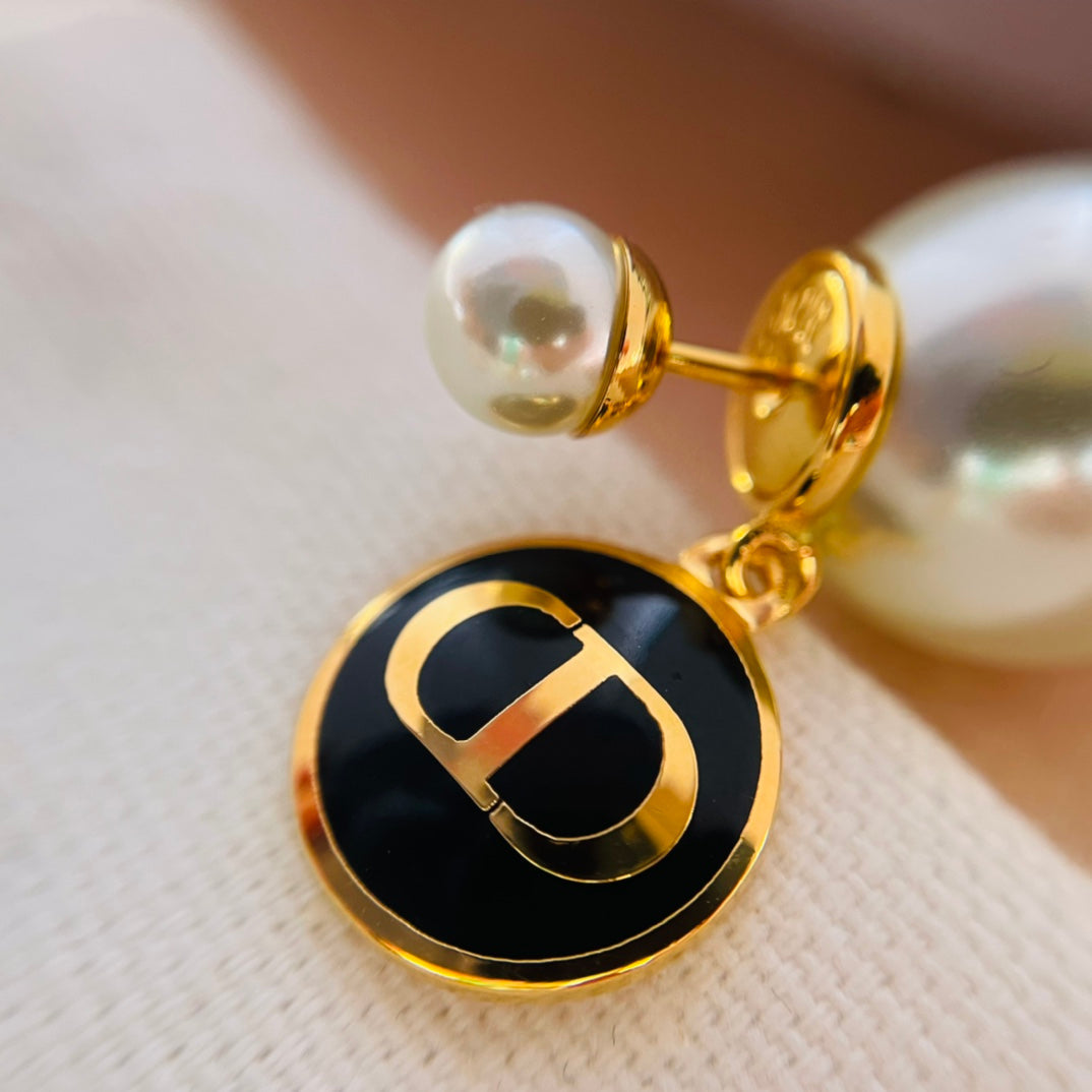 DIOR CD EARRINGS MOP