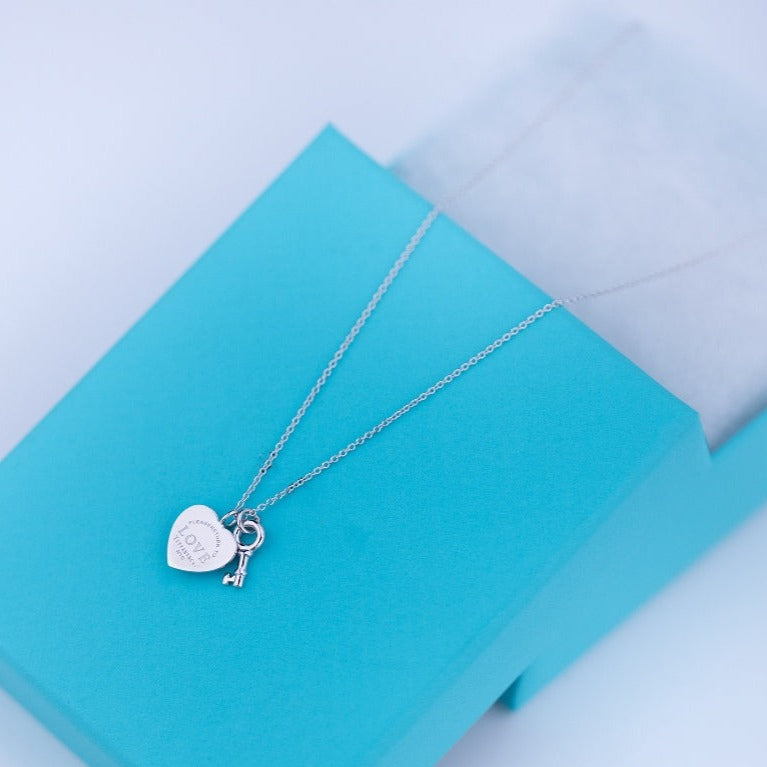 TIFFANY KEY AND HEART SILVER NECKLACE