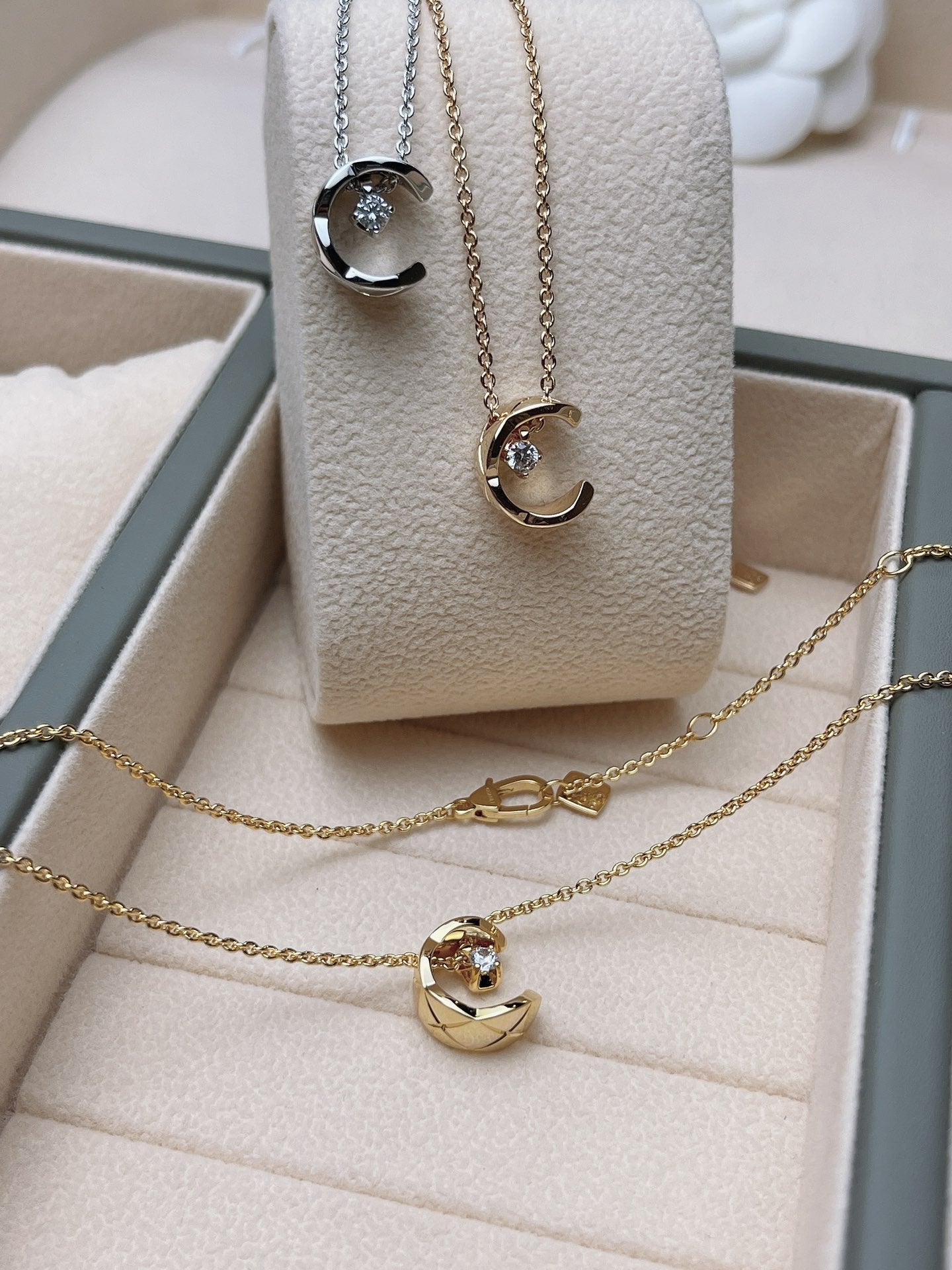 Chanel Crush Diamond Necklace