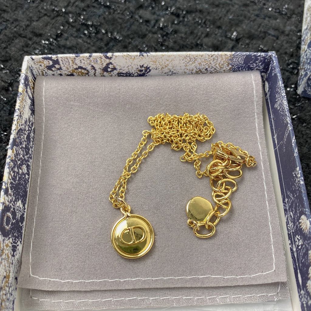 DIOR CD PEDANT GOLD NECKLACE