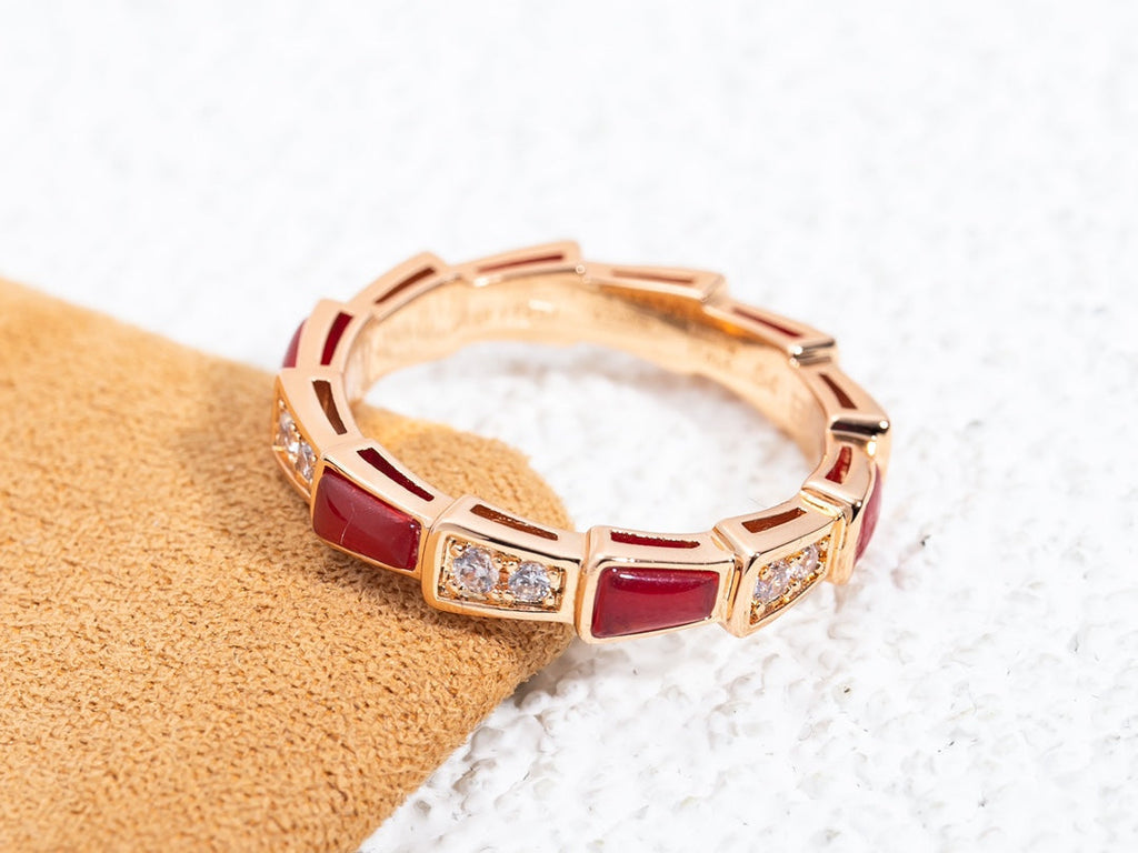 BVLGARI SERPENTI RING PINK GOLD CARNELIAN DIAMOND 3MM