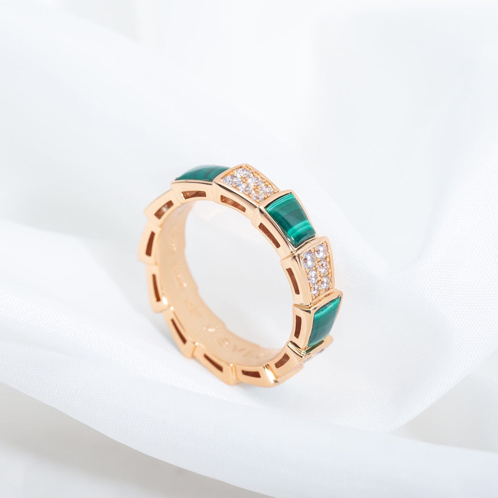 BVLGARI SERPENTI RING PINK GOLD MALACHITE DIAMOND PAVED 4MM