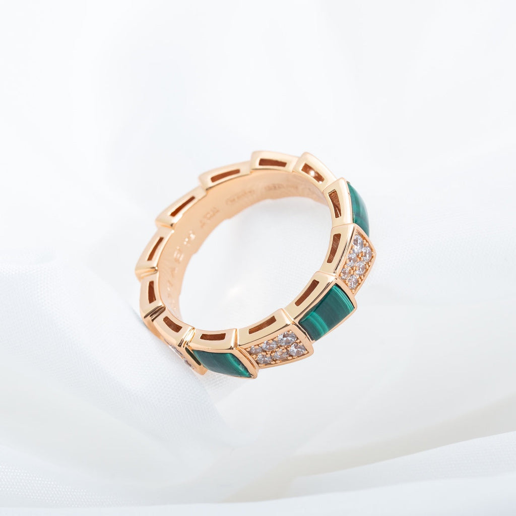 BVLGARI SERPENTI RING PINK GOLD MALACHITE DIAMOND PAVED 4MM