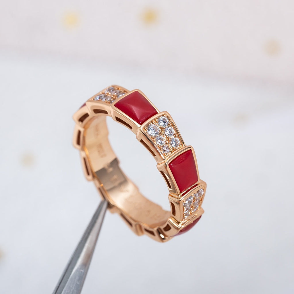 BVLGARI SERPENTI RING PINK GOLD CARNELIAN DIAMOND PAVED 4MM