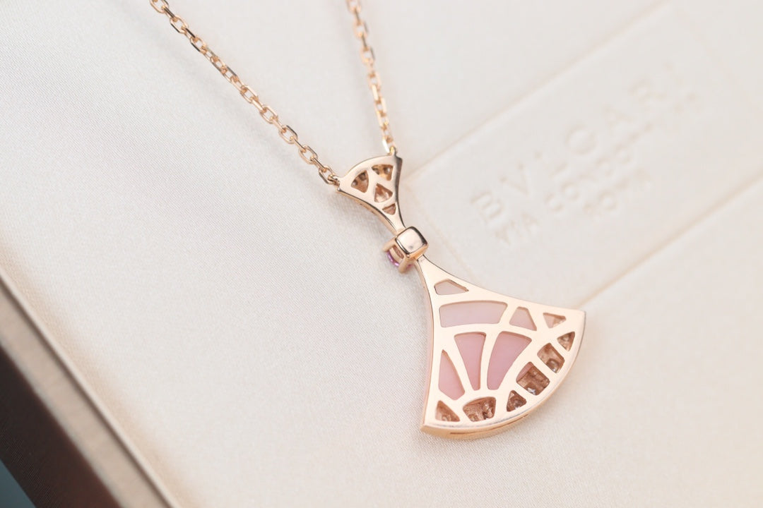 BVLGARI DREAM NECKLACE PINK MOP DIAMOND