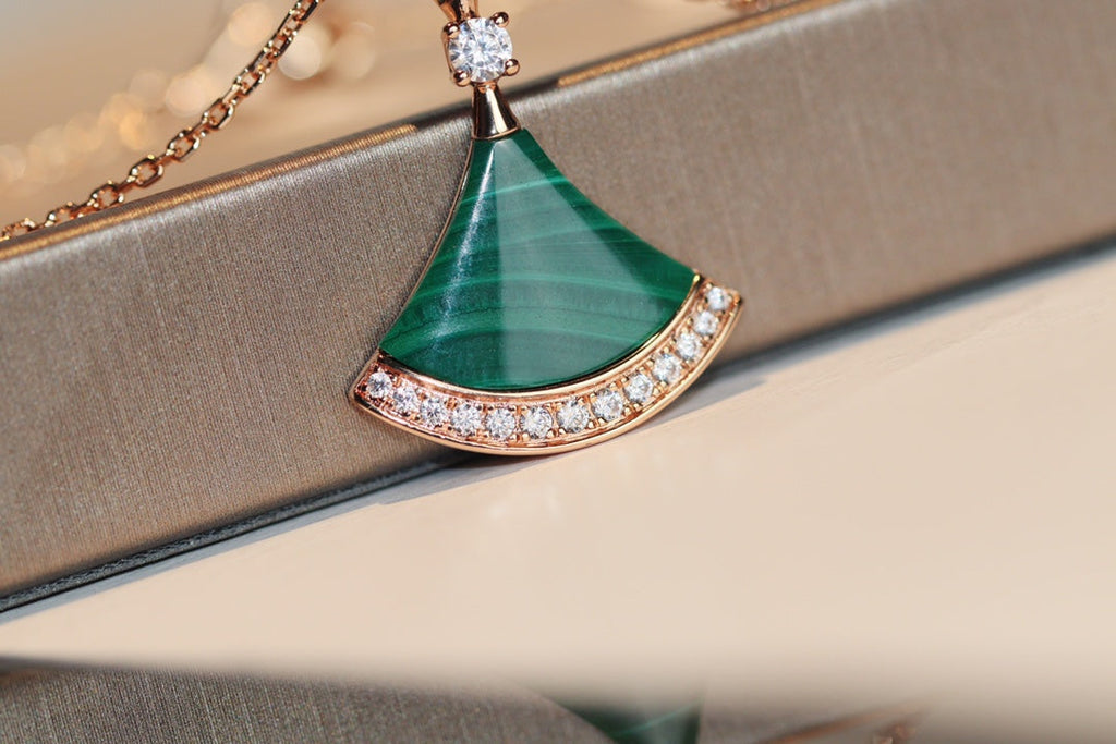 BVLGARI DREAM NECKLACE MALACHITE DIAMOND