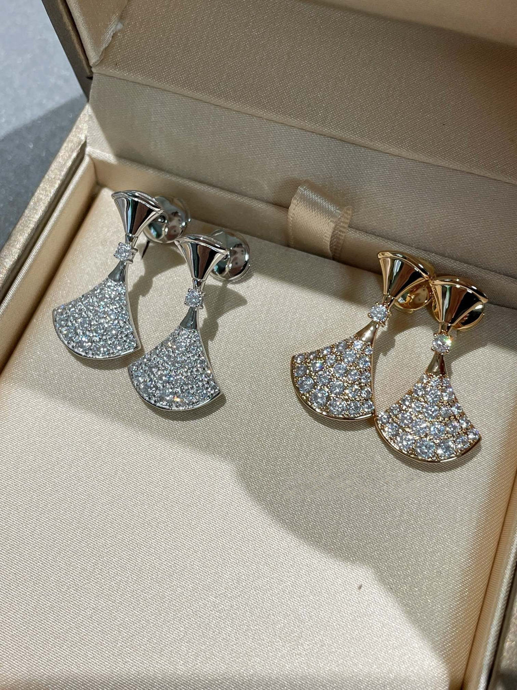 BVLGARI DREAM EARRINGS DIAMOND