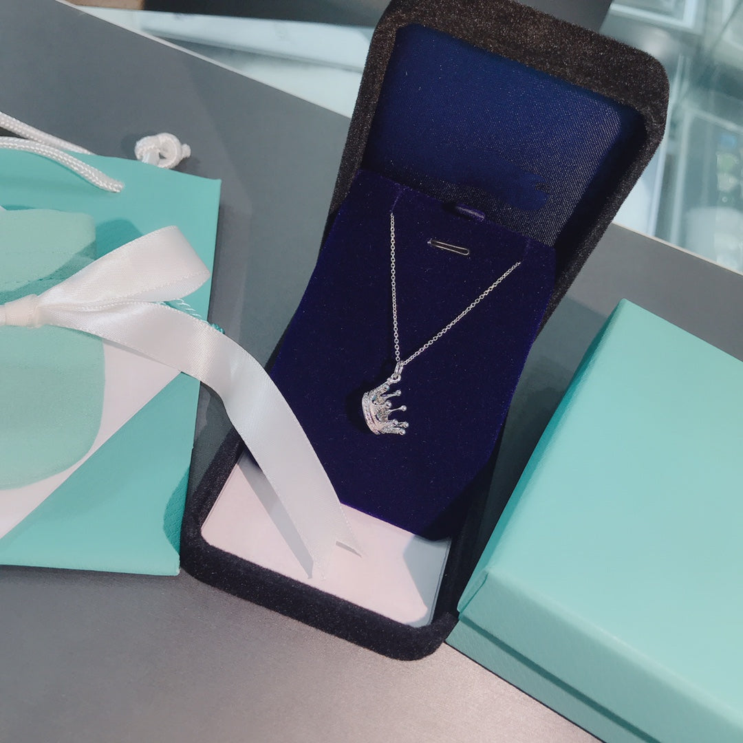 TIFFANY CROWN PEDANT NECKLACE