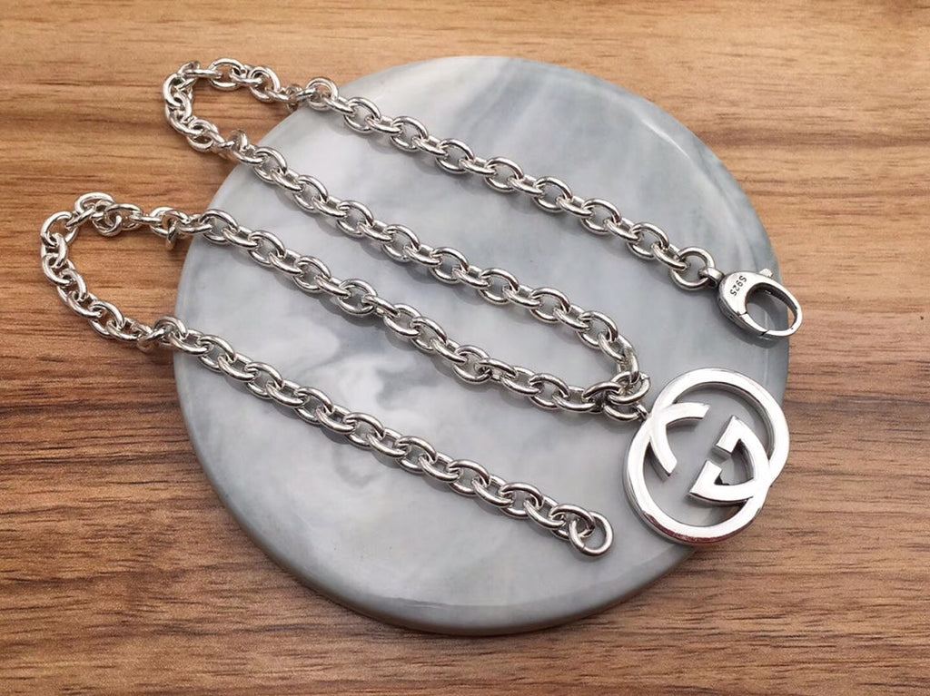 GUCCI GG PEDANT SILVER NECKLACE