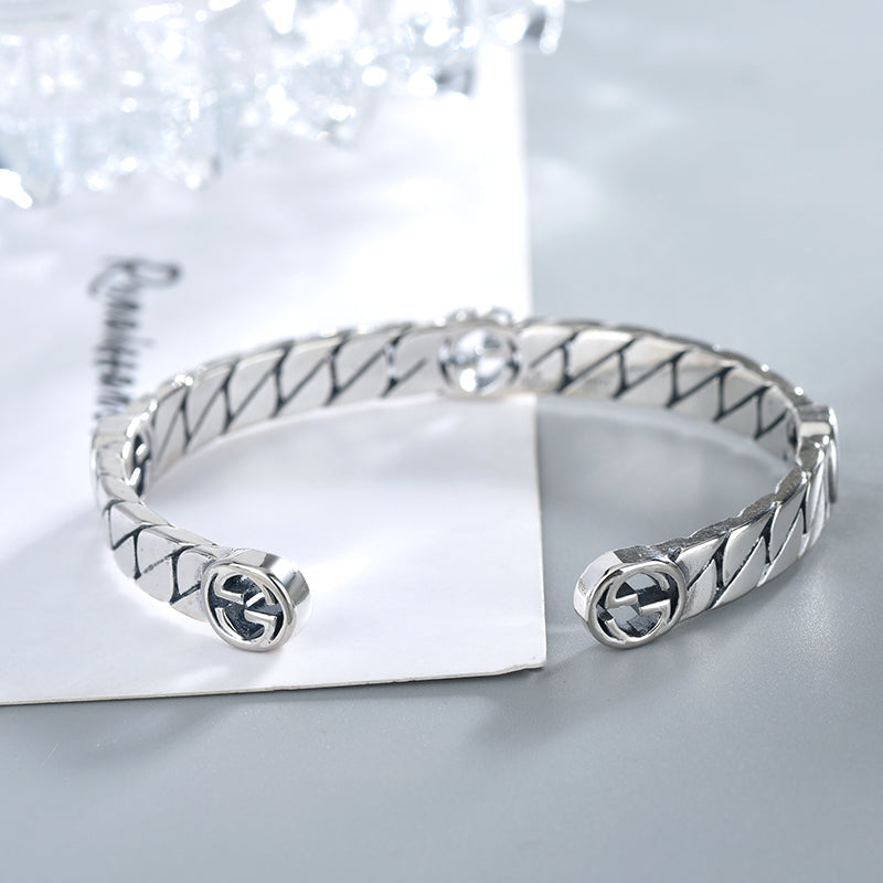 GUCCI GG SILVER INTERLOCKING OPEN BRACELET