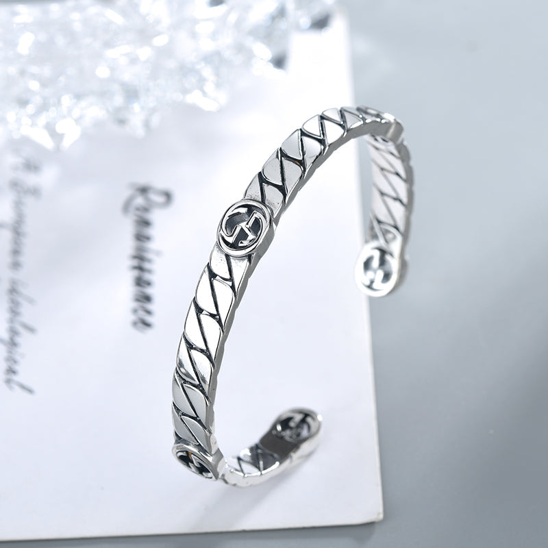 GUCCI GG SILVER INTERLOCKING OPEN BRACELET