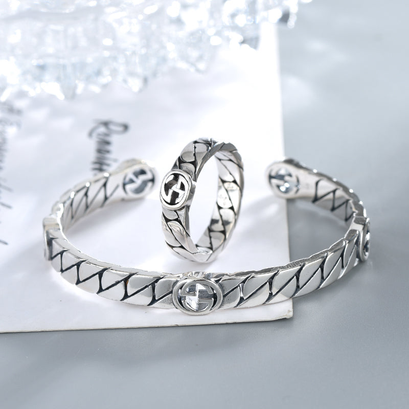 GUCCI GG SILVER INTERLOCKING OPEN BRACELET