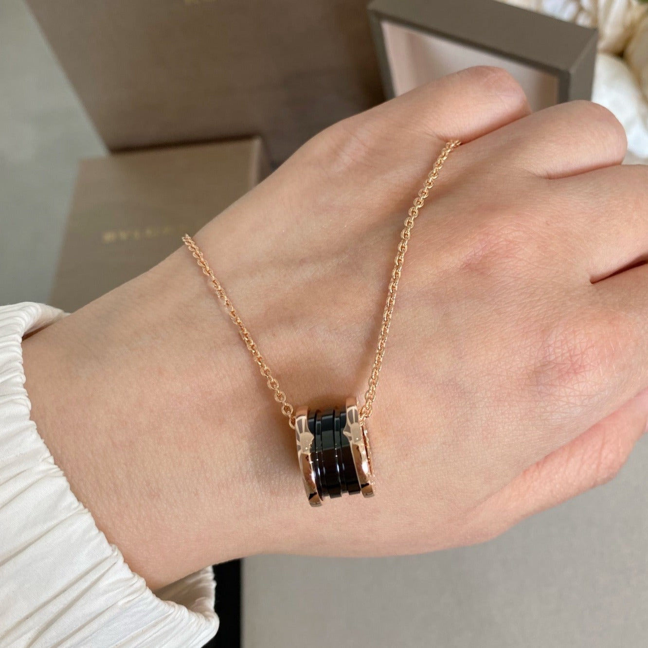 BVLGARI ZERO 1 BLACK CERAMIC PINK GOLD NECKLACE