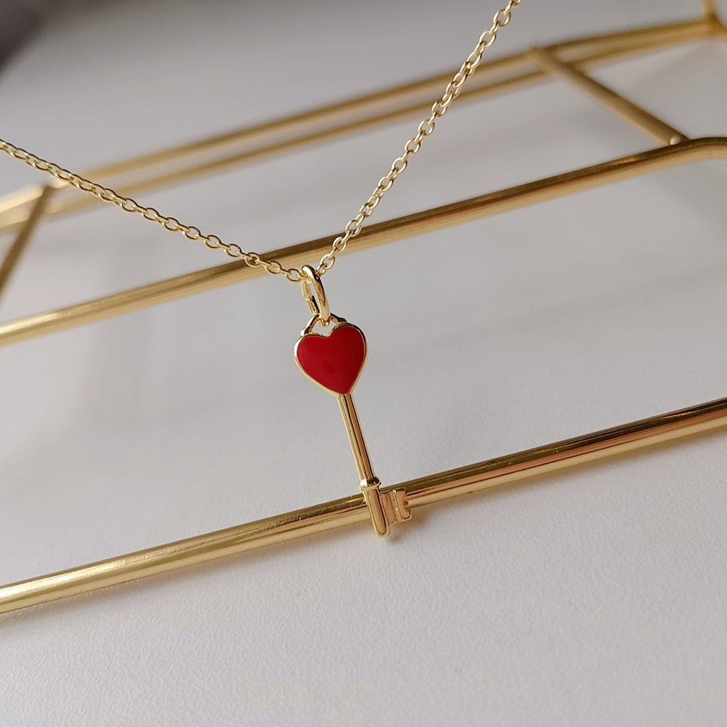 TIFFANY KEY PEDANT CARNELIAN HEART GOLD NECKLACE