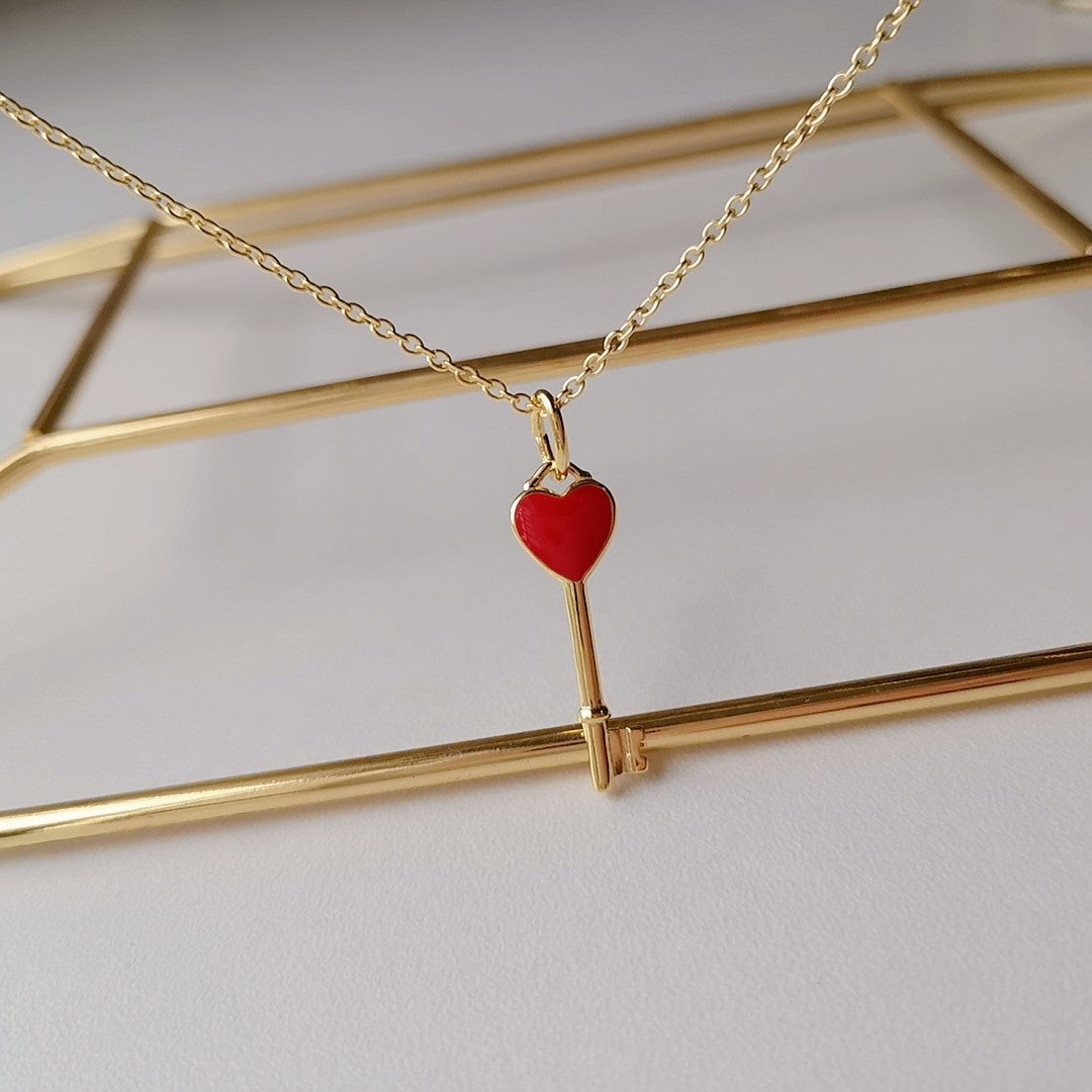 TIFFANY KEY PEDANT CARNELIAN HEART GOLD NECKLACE