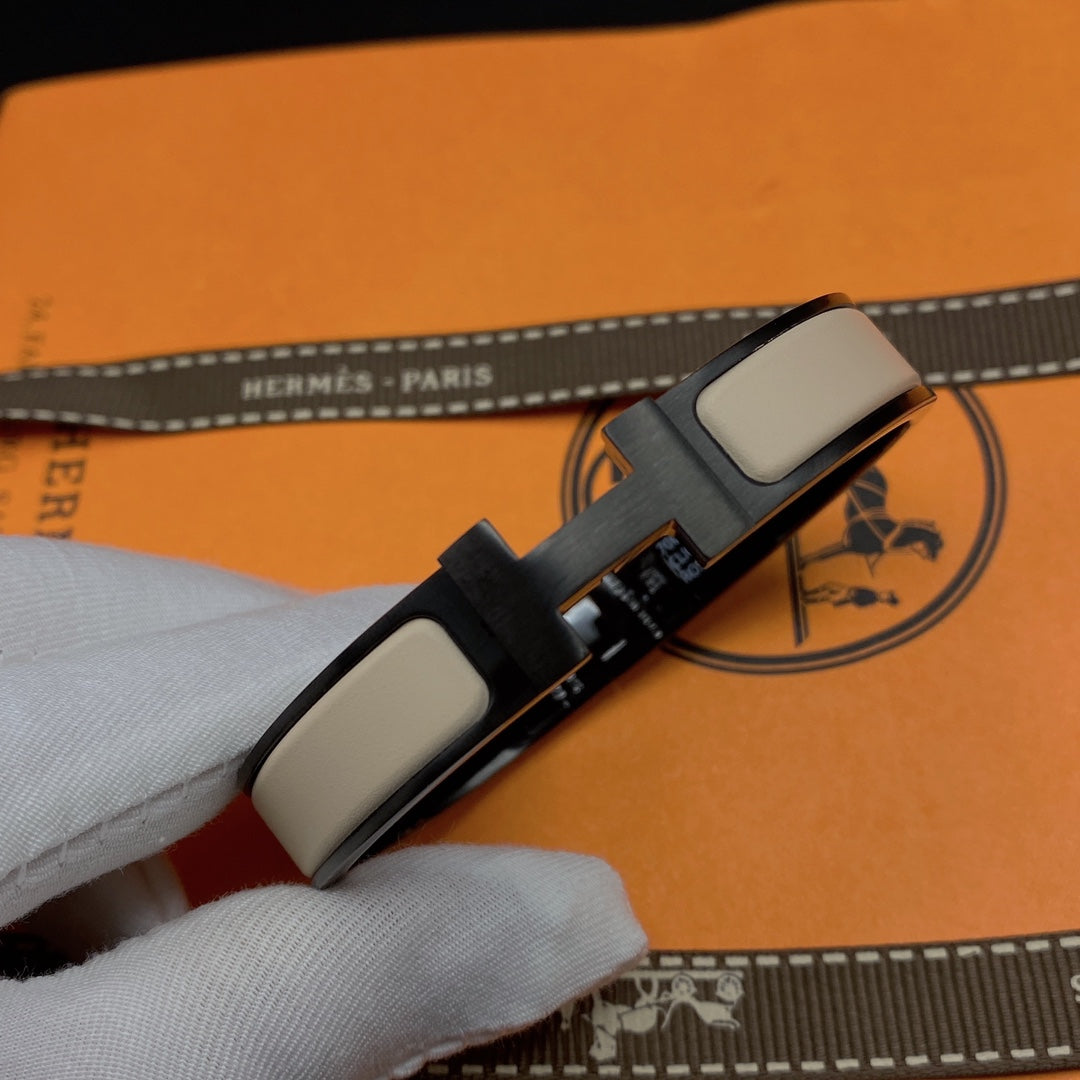 HERMES H BRACELET 12MM BLACK BEIGE CERAMIC