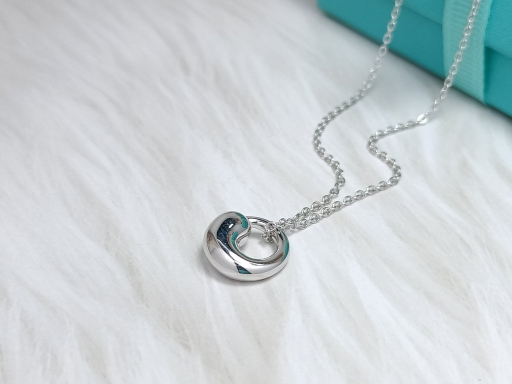 TIFFANY SNAIL PEDANT SILVER NECKLACE