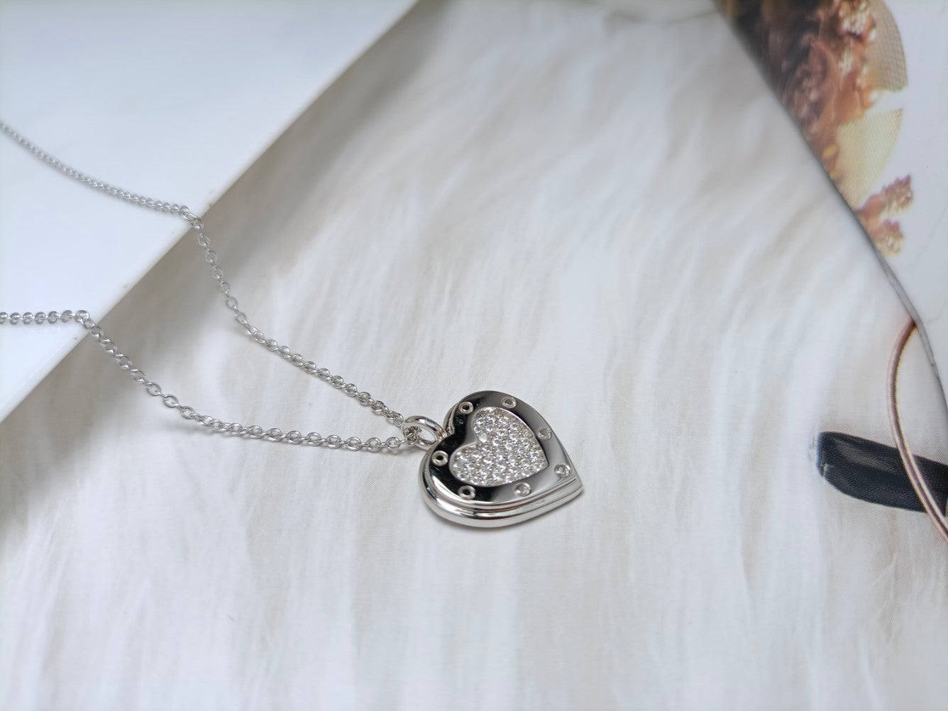 TIFFANY HEART DIAMONDS PEDANT NECKLACE