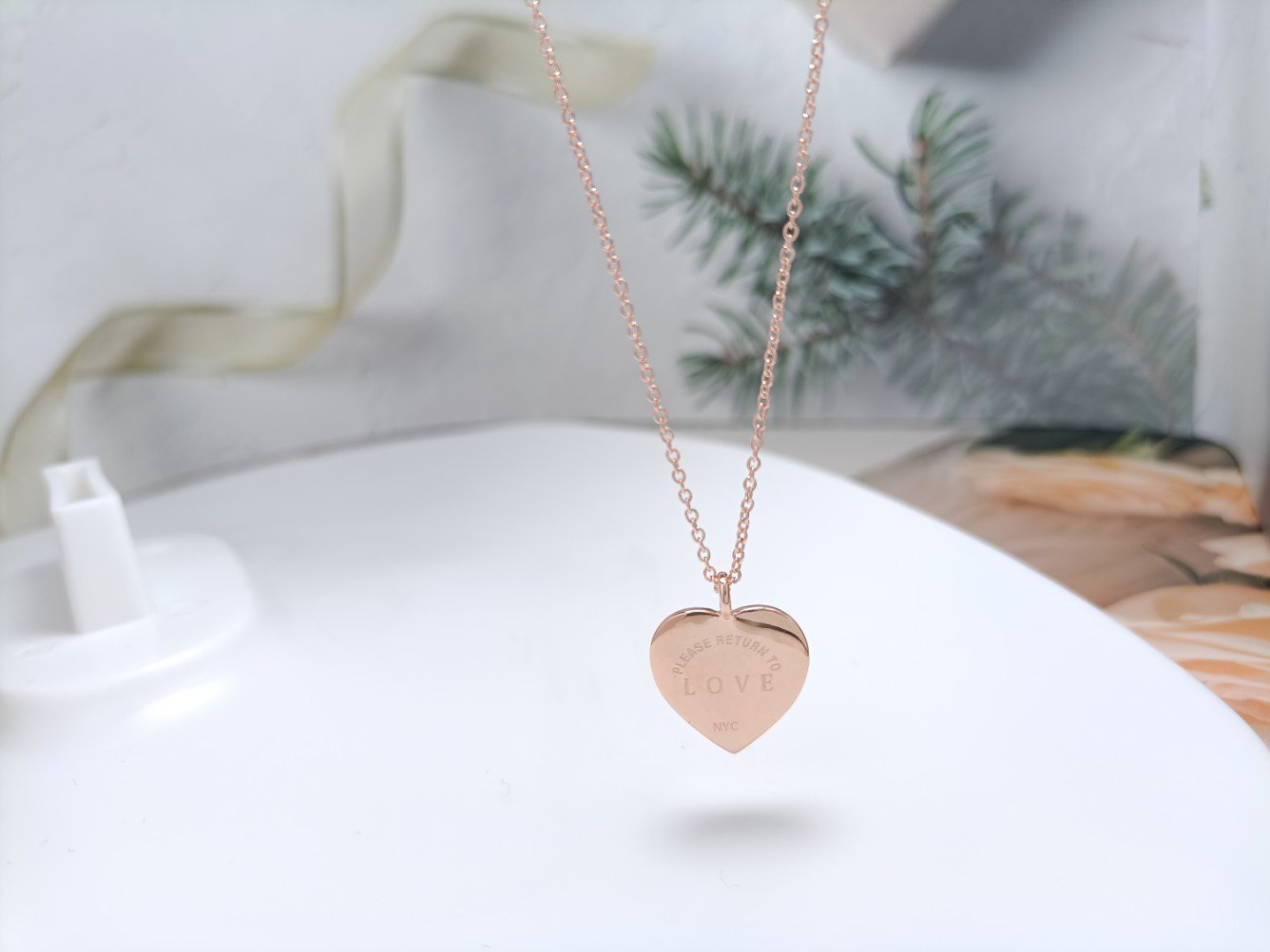TIFFANY HEART DIAMONDS PEDANT NECKLACE