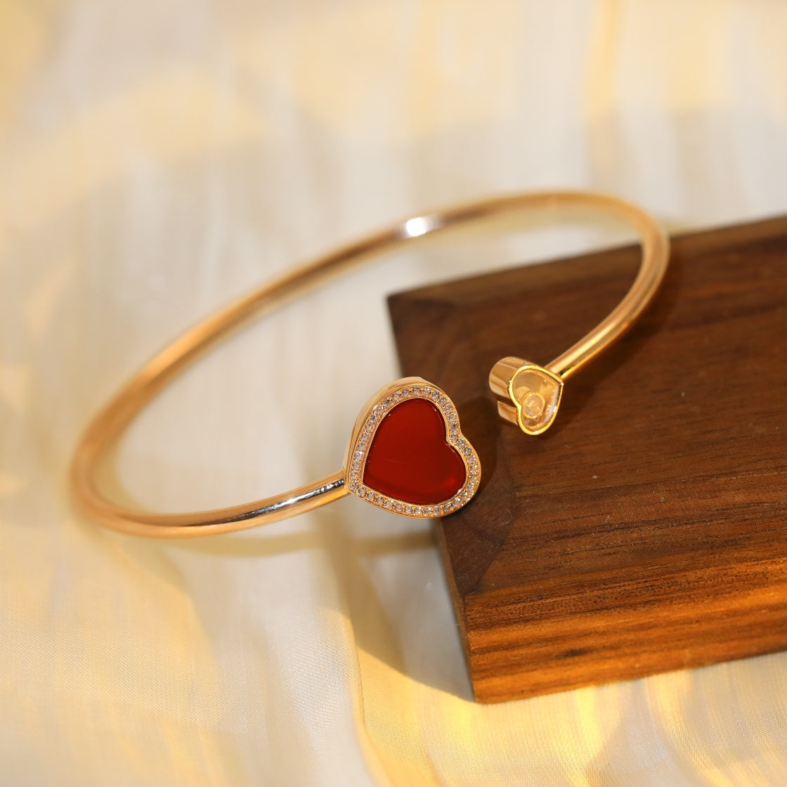 CHOPARD HAPPY HEART BRACELET PINK GOLD DIAMOND