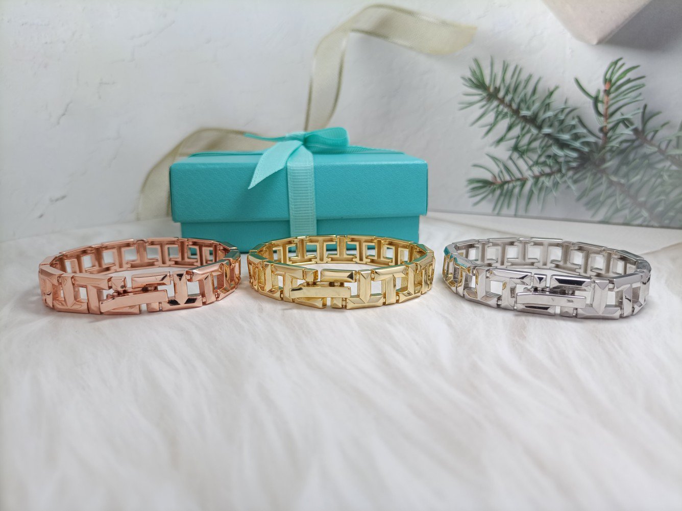 TIFFANY T TRUE NARROW BRACELET