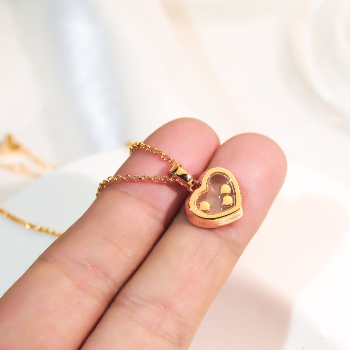 CHOPARD HEART PEDANT DIAMOND PINK GOLD NECKLACE