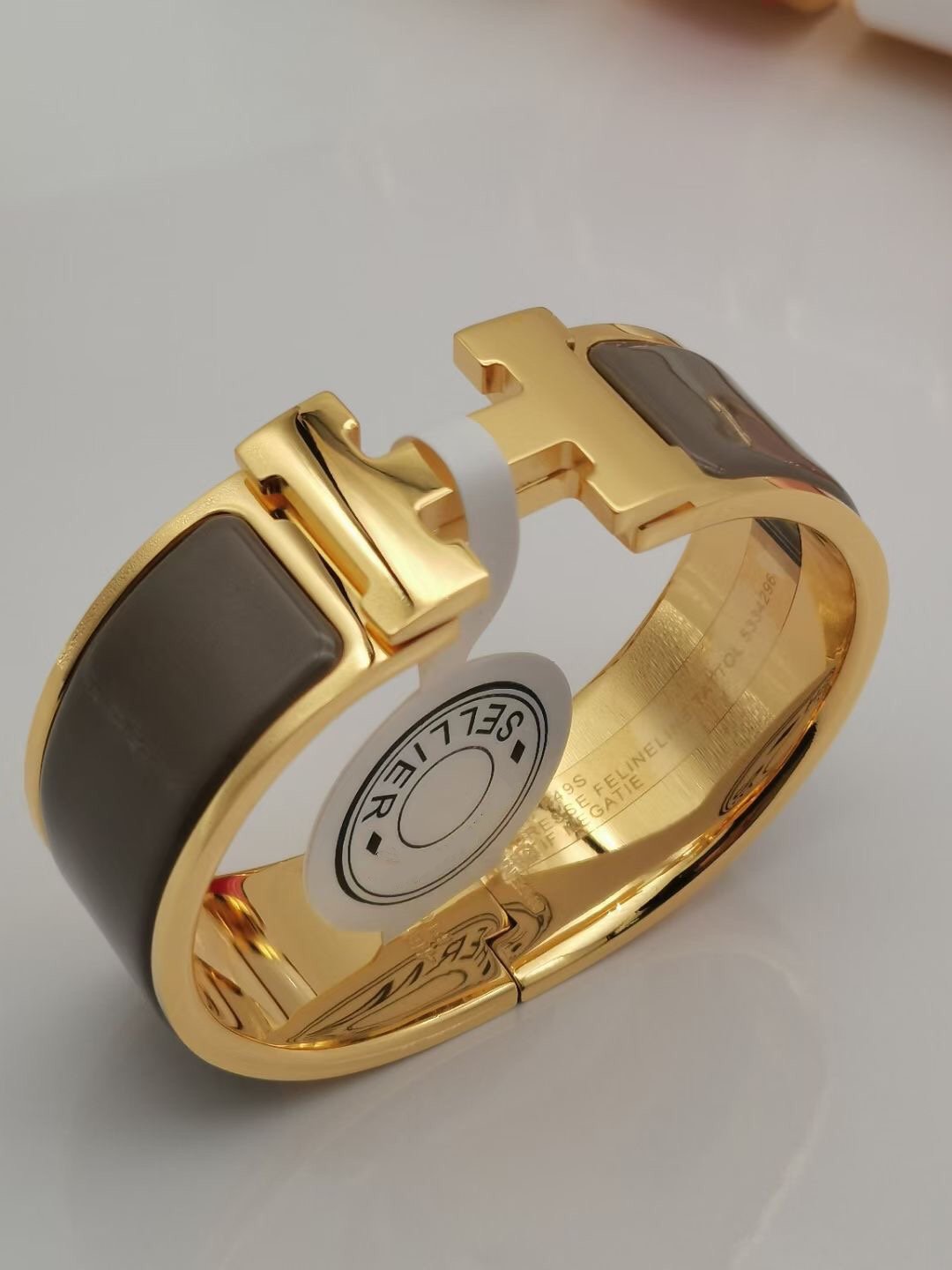 HERMES H BRACELET 20MM GOLD