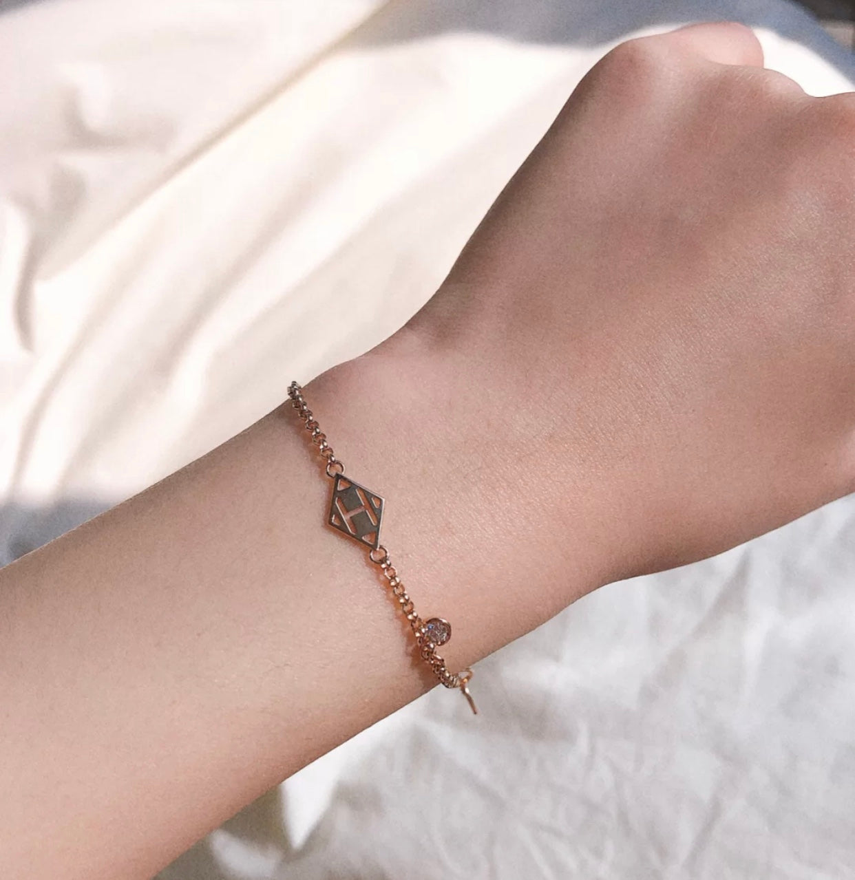 HERMES ECHAPEE PINK GOLD BRACELET