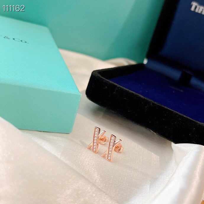 TIFFANY X EARRINGS ROSE GOLD DIAMONDS