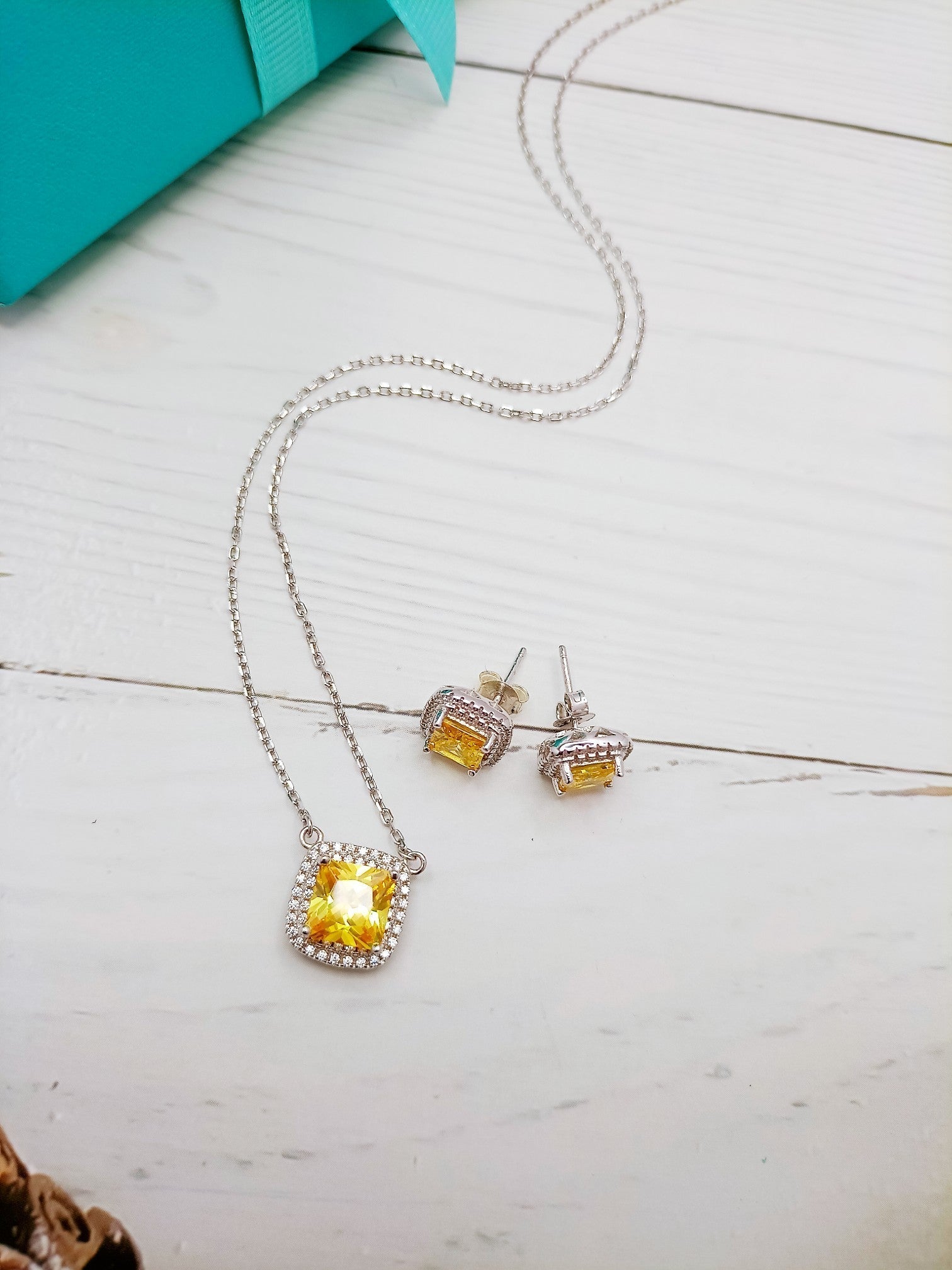TIFFANY SPARKLERS CITRINE GEMSTONE PENDANT NECKLACE STERLING SILVER
