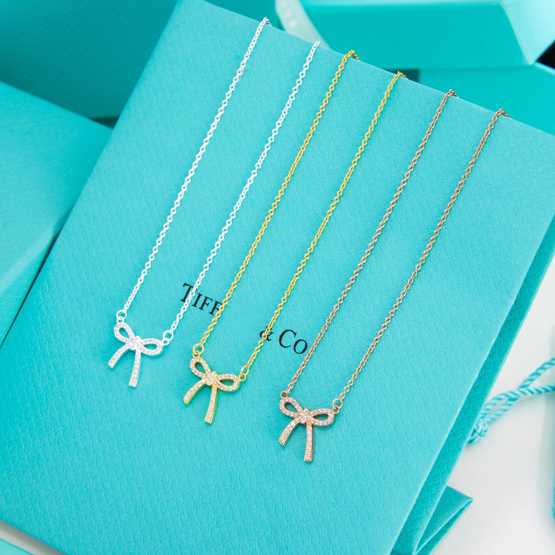 TIFFANY RIBBON NECKLACE BOW PENDANT DIAMOND CHARM CHAIN