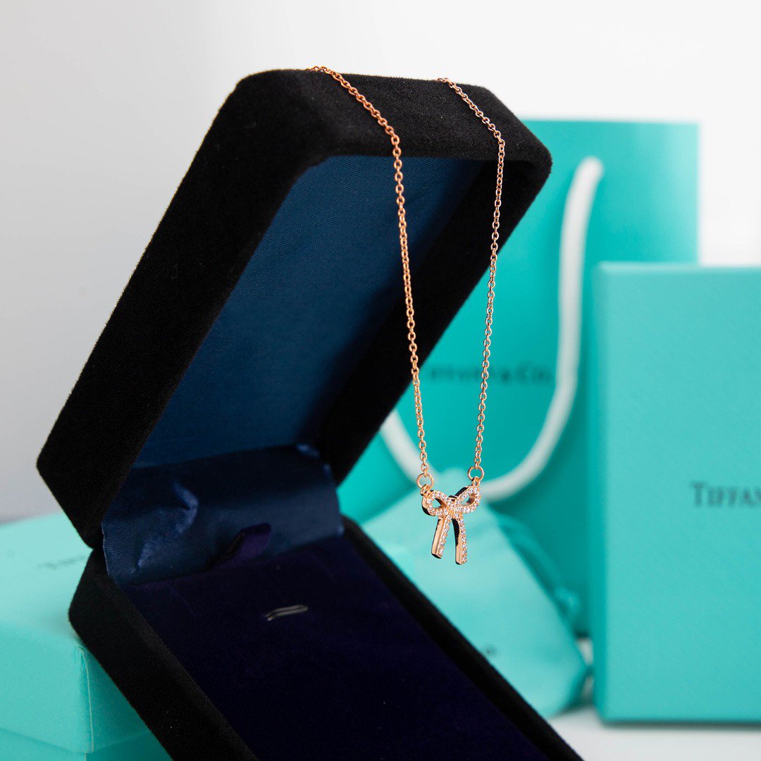 TIFFANY RIBBON NECKLACE BOW PENDANT DIAMOND CHARM CHAIN