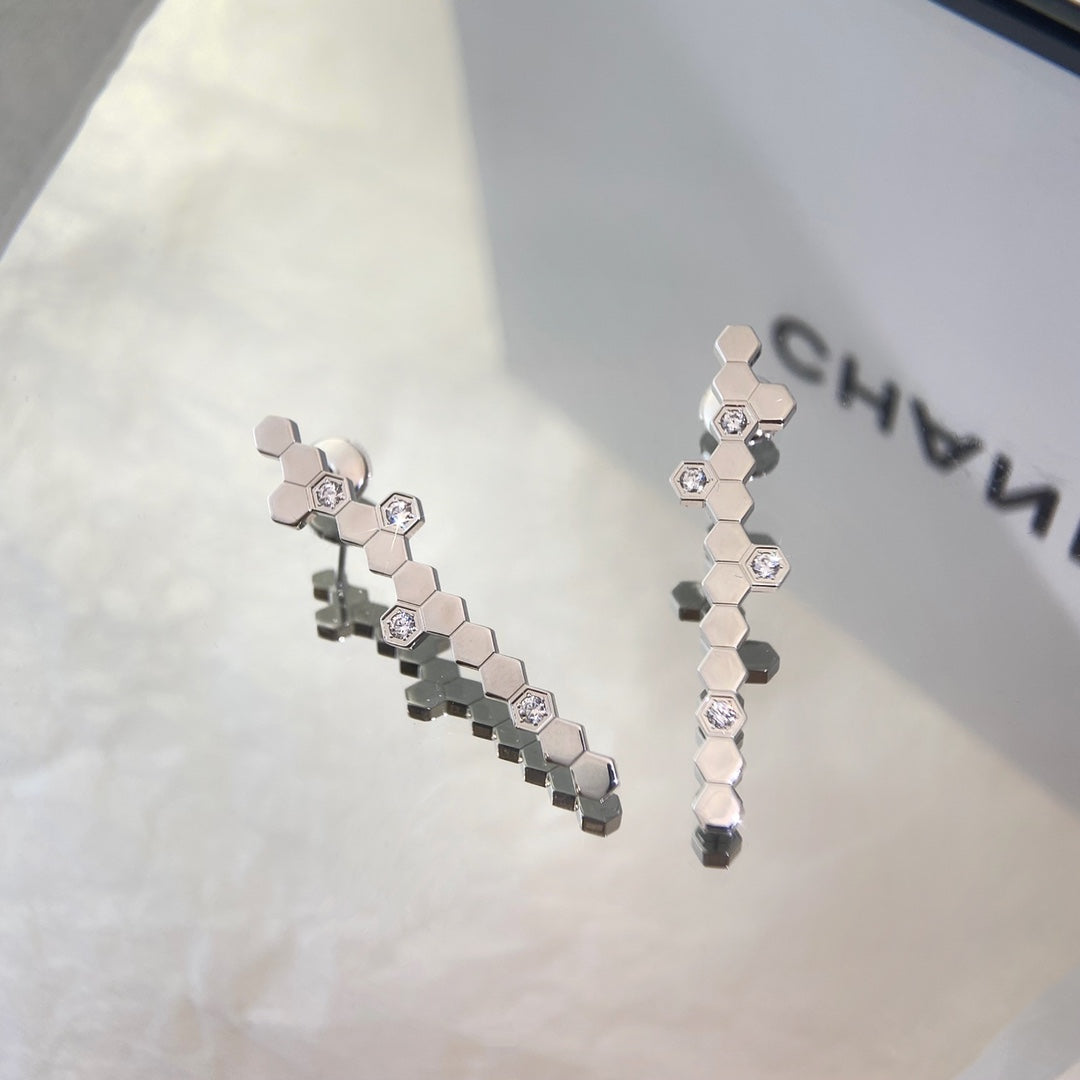 CHAUMET BEE MY LOVE DIAMND LONG STUD EARRINGS
