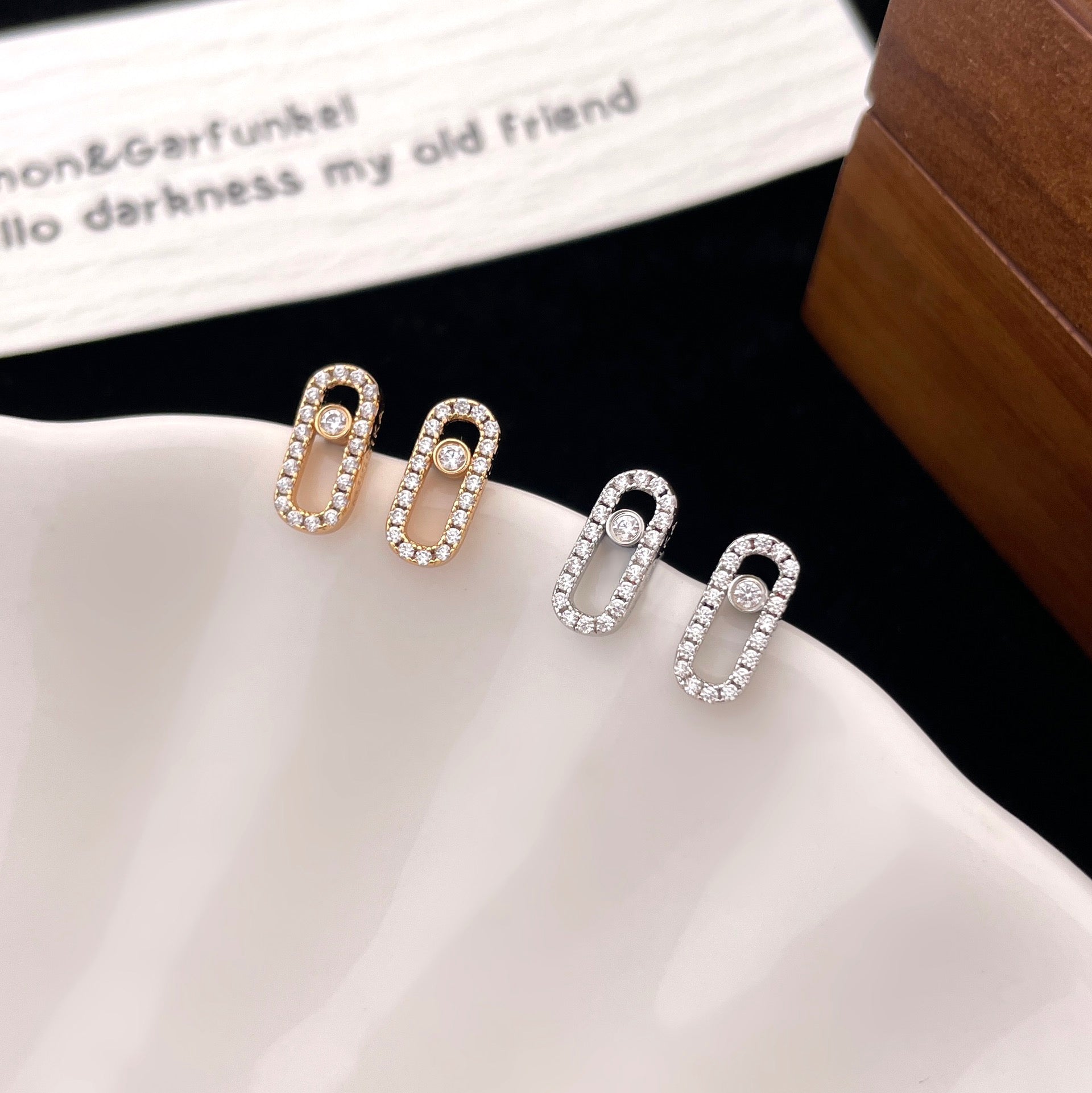 CHAUMET MOVE UNO DIAMOND SMALL EARRINGS