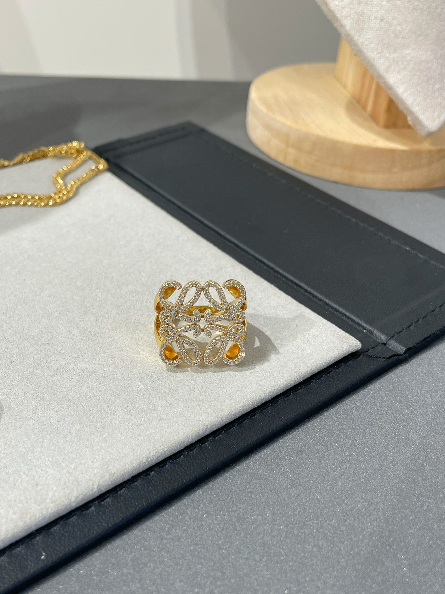DIOR ANNAGRAM DIAMOND PAVED GOLD RING