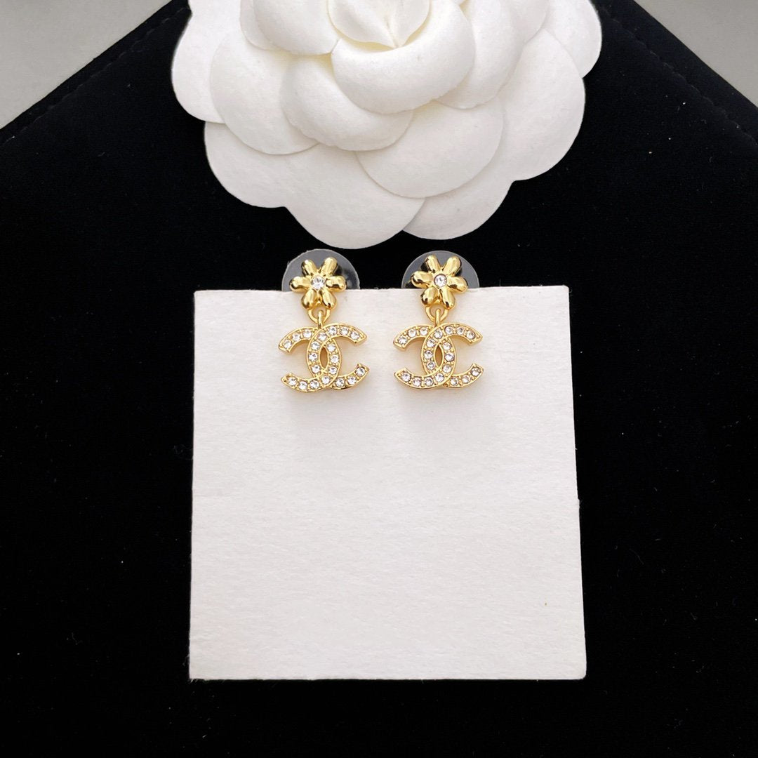 Chanel Mini Flower Double C Diamond Gold Earrings
