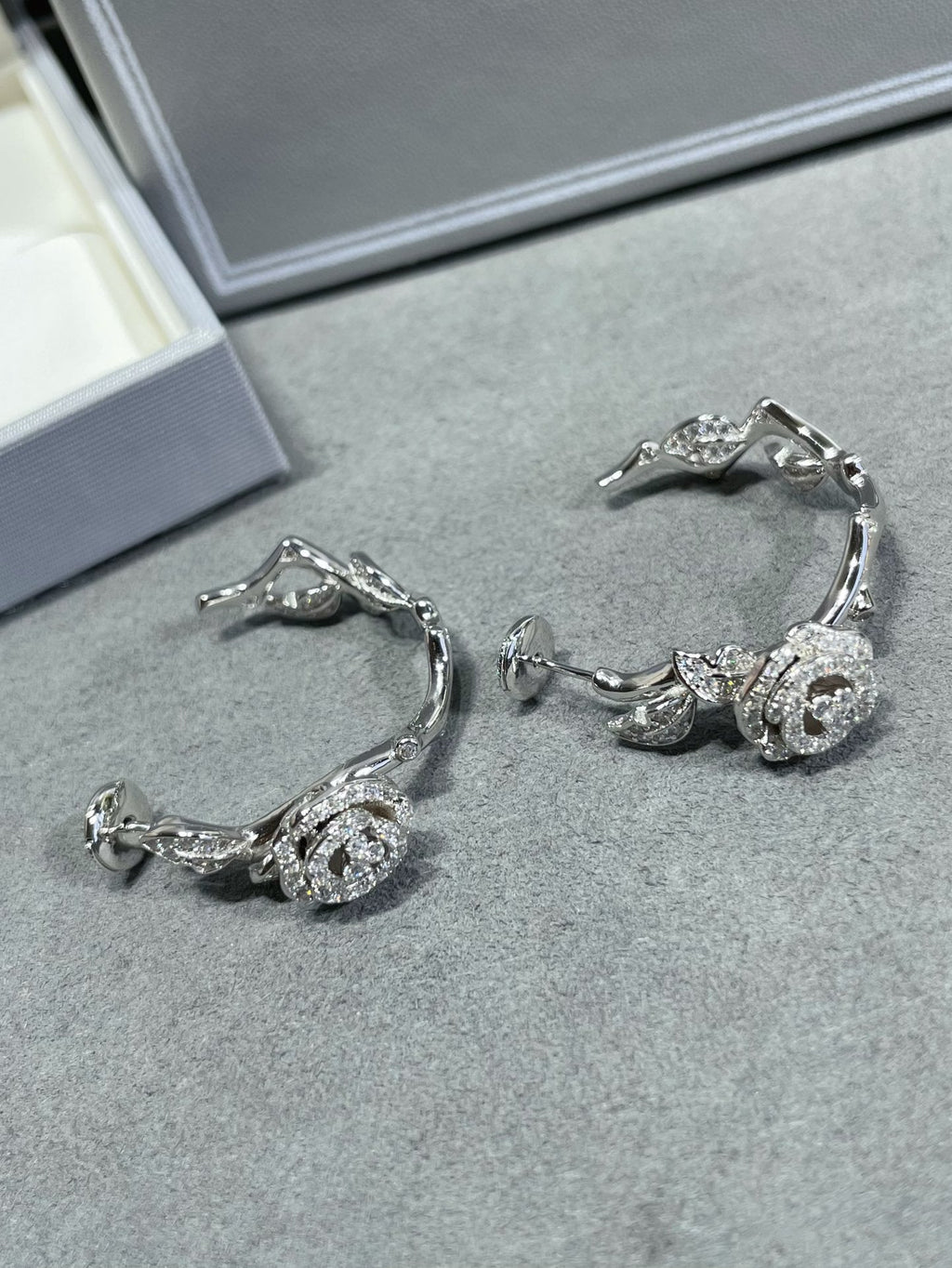 DIOR ROSE BAGATELLE DIAMOND EARRINGS