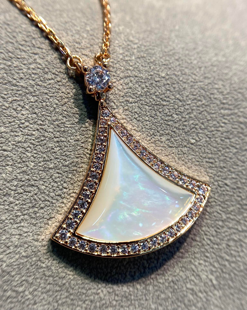 BVLGARI DREAM MOP DIAMOND PAVED PINK GOLD NECKLACE