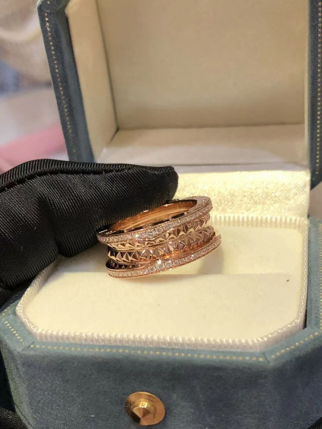 BVLGARI ZERO 1 ROCK DIAMOND PINK GOLD