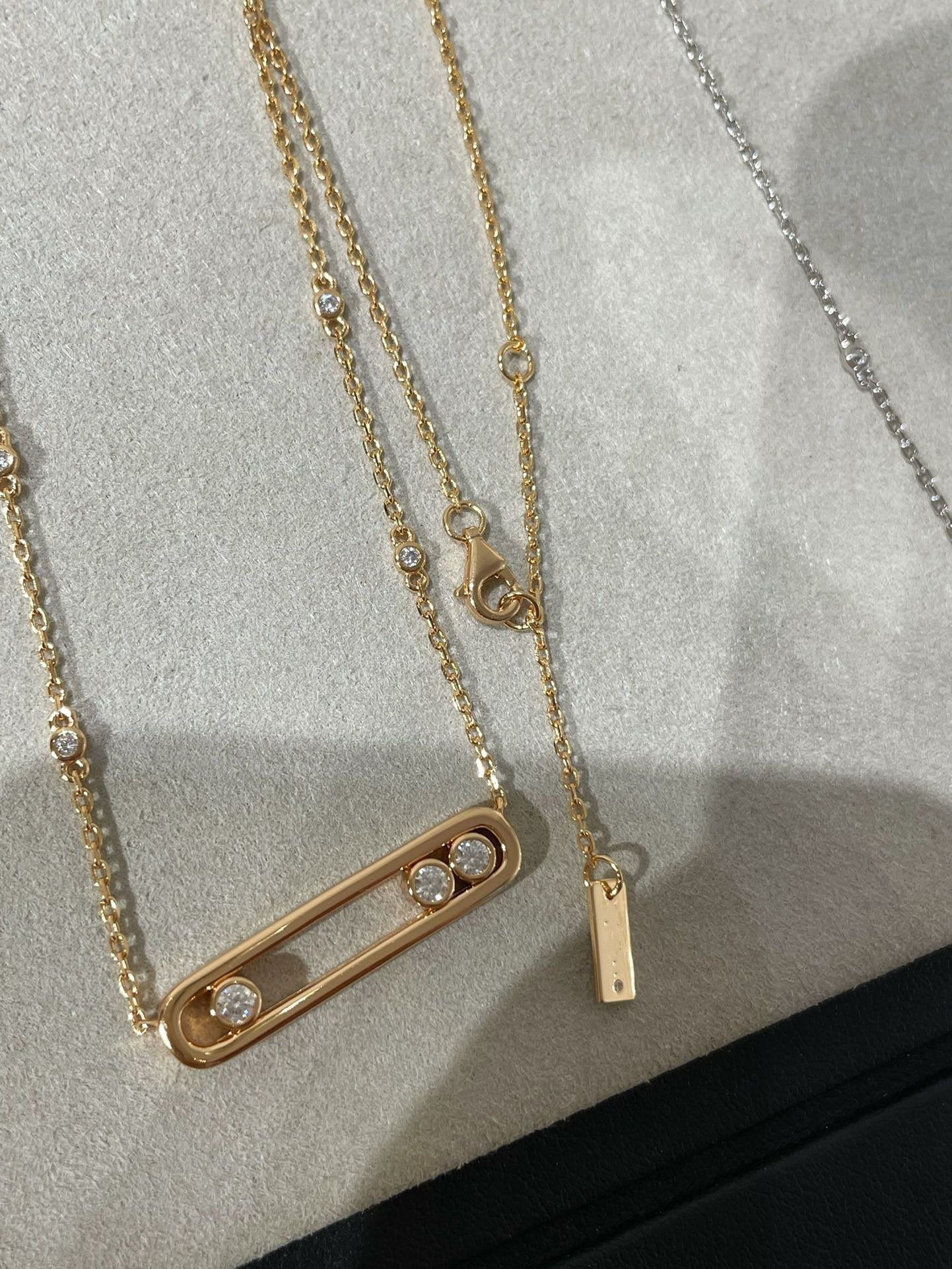 MESSIKA MOVE 3 DIAMOND NECKLACE
