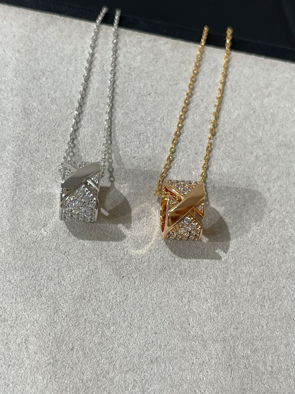 CHAUMET LIENS EVIDENCE DIAMOND PAVED NECKLACE
