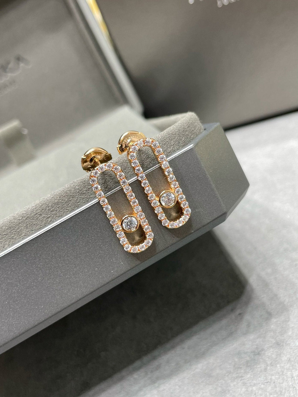 MESSIKA MOVE UNO STUD DIAMOND PAVED EARRINGS