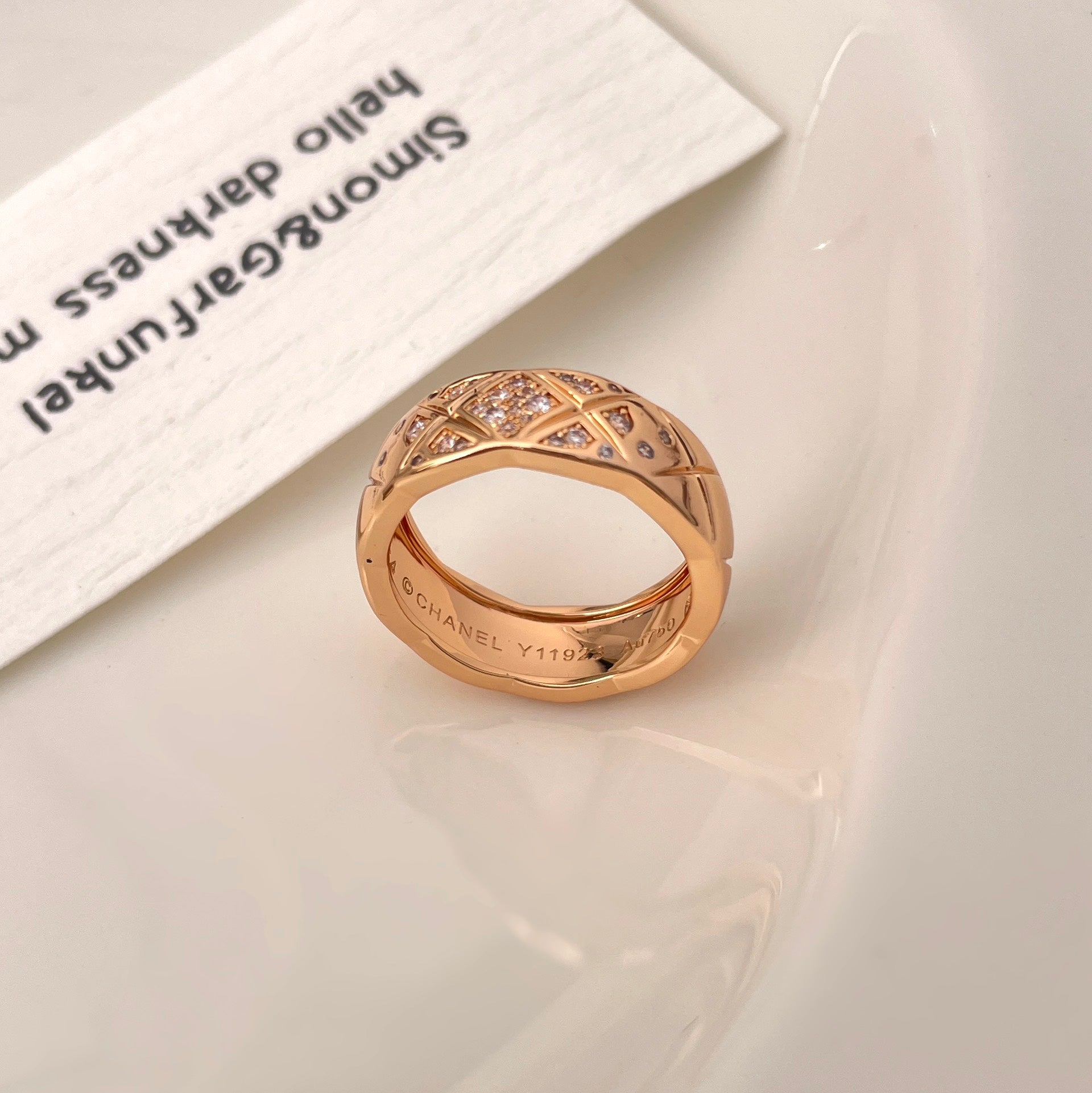 Chanel Crush Ring 6.8Mm Gold Diamonds Quilted
