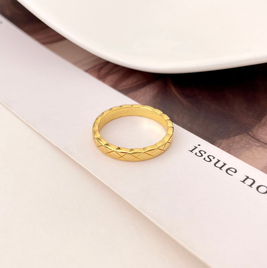 Chanel Crush Mini Classic Ring